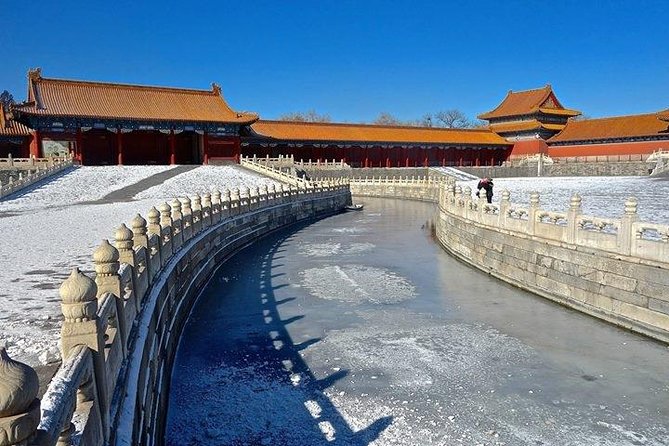 Private Beijing Layover Tour: Mutianyu Great Wall and Forbidden City with Cable Car and Meal - Airport pickup at PEK or Daxing