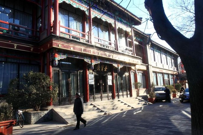 Private Beijing Markets Tour with Tea Tasting at Hongqiao Pearl Market - Starting with Panjiayuan’s 3,000 stalls