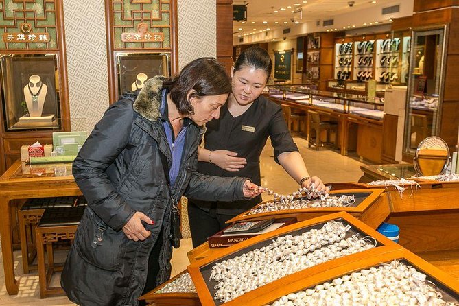 Private Beijing Markets Tour with Tea Tasting at Hongqiao Pearl Market - Lunch under the market, at your own cost