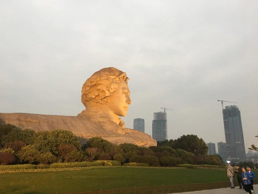 Private Changsha City Full Day Trip - Huangxing Walking Street and Hunan flavors
