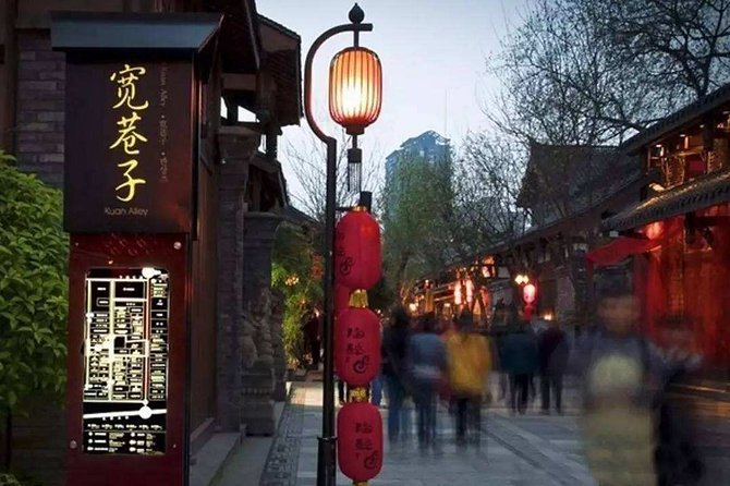 Private Chengdu Highlights Day Trip: Panda Base and City from Chongqing by Train - The main issue is the panda schedule