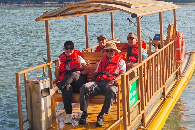 Private day tour :Guilin-LiRiver bamboo boat-Yangshuo Highlights - What this private Guilin tour is trying to do