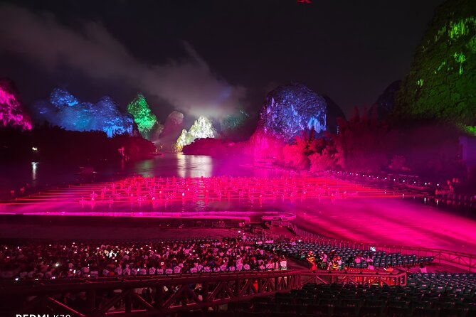 Private day tour :Guilin-LiRiver bamboo boat-Yangshuo Highlights - The guide and driver make the long day easier