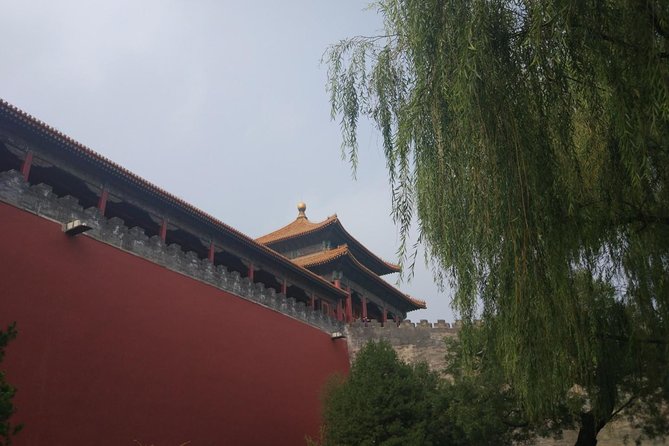Private Day Tour to Tiananmen Square, Forbidden City and Hutong by Public Transportation - Meeting Your Guide and Taking the Subway