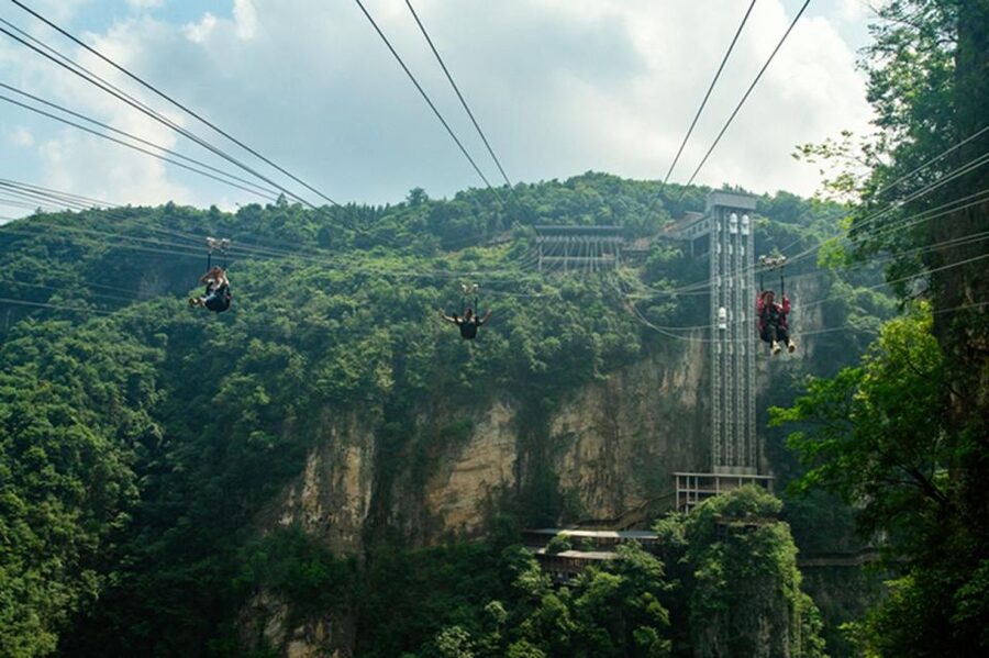 Private Day Tour to Tianmen mountain & Sky walk&Glass Bridge - Riding the 7.5-kilometer Tianmen cable car