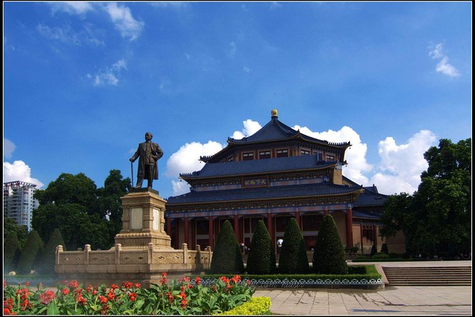 Private flexible Guangzhou City Sightseeing Tour with Dim-Sum Tasting - Shamian Island’s colonial-era streets