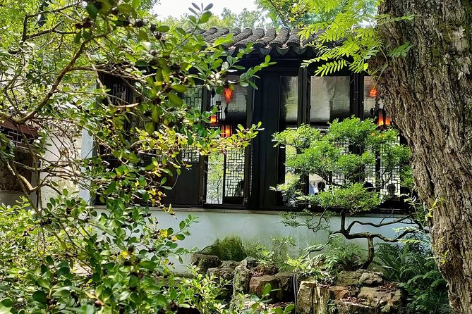 Private Flexible Suzhou City Tour with Tongli or Zhouzhuang Water Town Options - Why this private format works well in Suzhou