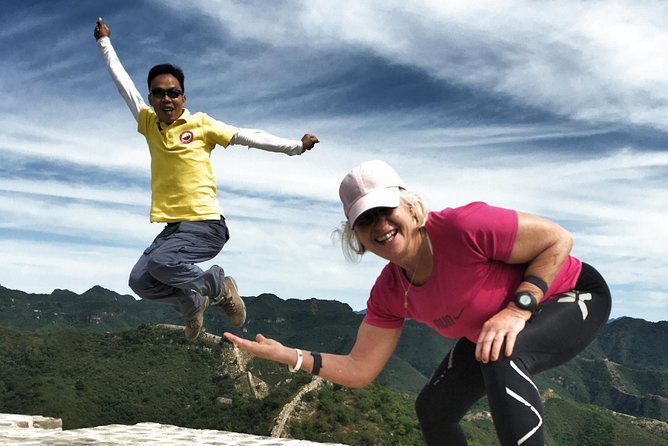 Private Great Wall Hiking Tour: Across The Border of 3 China Provinces - Reaching the original wall after a 10-minute climb