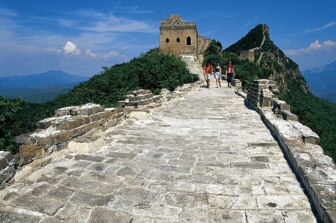 Private Gubei Water Town and Simatai Trip with English Speaking Driver Service - The self-guided format: freedom with limits