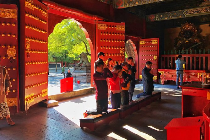 Private Half-Day Temple of Heaven and Lama Temple Tour - Riding the Beijing metro or taking a private transfer