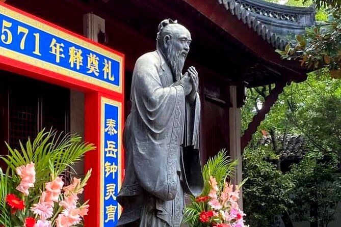 Private Half-Day Tour: Amazing Highlights of Old Shanghai - Xiaolongbao and the pause for tea