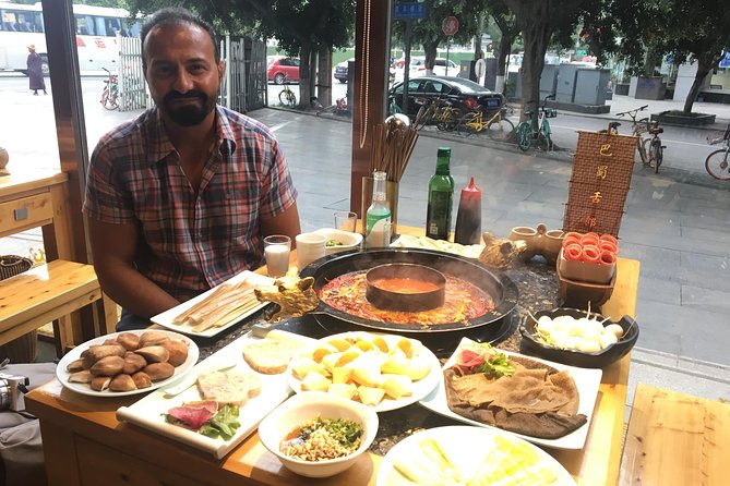 Private Half-Day Tour in Sichuan Culture Show with Hot Pot Dinner in Chengdu - Timing, heat, and small details to plan around