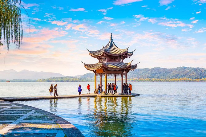 Private Hangzhou Day Tour to West Lake, Lingyin Temple, Tea Village, Old Pagoda - Why this Hangzhou route works well in one day