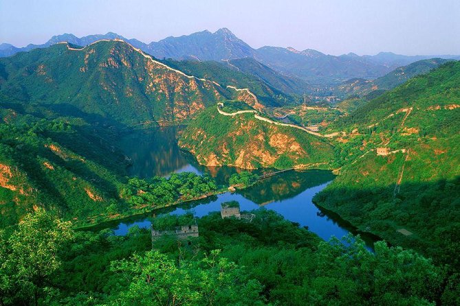 Private Hiking Day Trip to Huanghuacheng Water Great Wall - Why Huanghuacheng feels different from the usual Great Wall trip