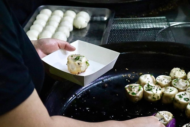 Private Hong Kong's Hidden Eats Food Tour with 7+ Local Tastings - Key points to know before booking