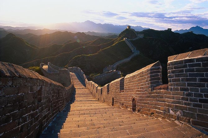 Private Huanghuacheng Great Wall Hiking Tour from Beijing with Local Tasty lunch - Why Huanghuacheng makes a better day out for some