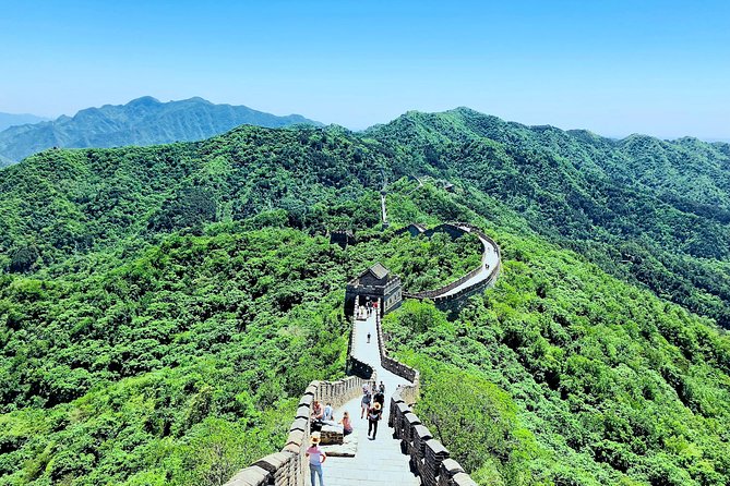 Private Mutianyu Great Wall Tour from Beijing - Choosing between the two tour options
