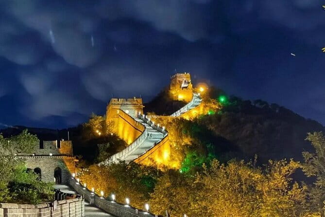 Private Mutianyu Great Wall Tour with English Speaking Driver - The shuttle bus adds one more transfer