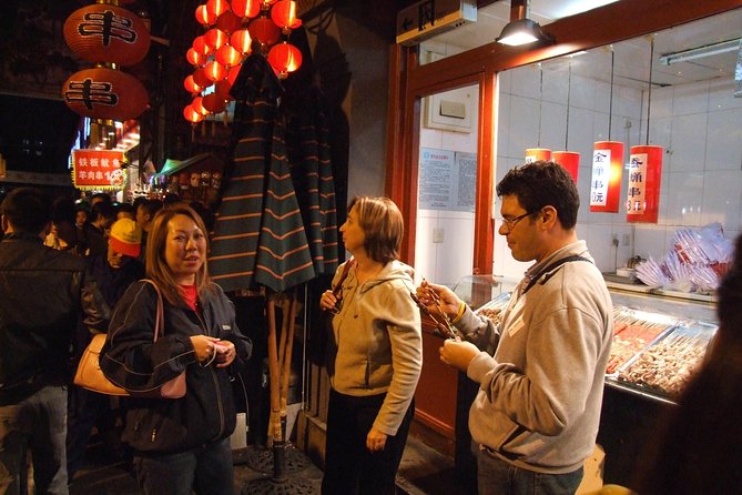 Private Night Sightseeing Tour of Beijing - The guide makes or breaks the evening