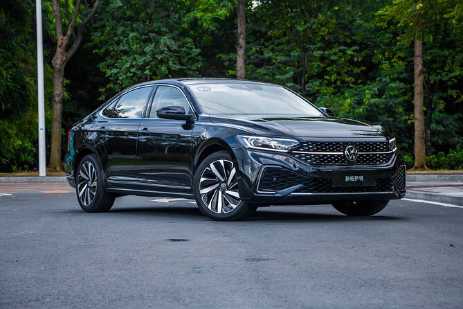 Private Pick-up From Shanghai Pudong Airport to Locations in City - Who should book this airport transfer?