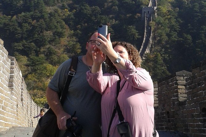 Private Round Trip Transfer Service To Mutianyu Great Wall - Hotel Pickup and the 90-Minute Drive