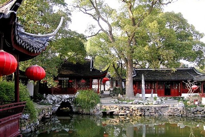 Private Shanghai Airport Layover Tour with Flexible Highlights - Yu Garden and the old-town bazaar