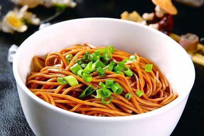 Private Shanghai Evening Street Food Walking and Cruise Tour - Starting near Nanjing Road and Shanghai’s early food streets