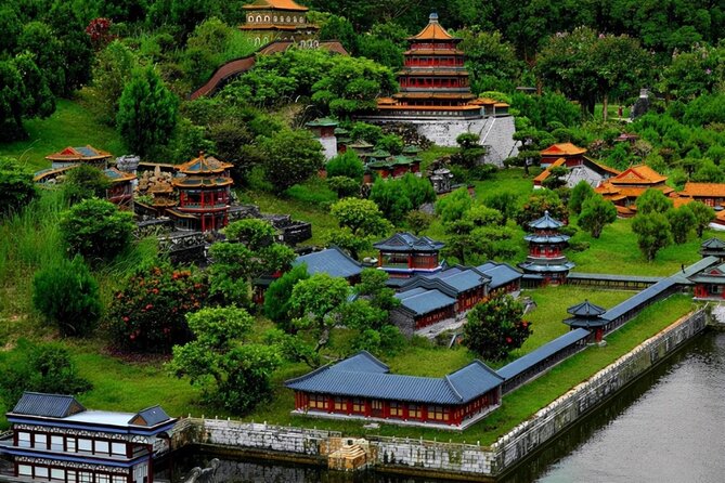 Private Shenzhen Day Trip from Guangzhou by Roundway Bullet Train - The AI bus ride near Luohu