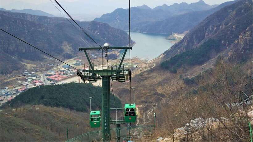 Private Shilinxia Cantilever Viewing Platform Transfer/Tour - Walking to the Flying Disk platform