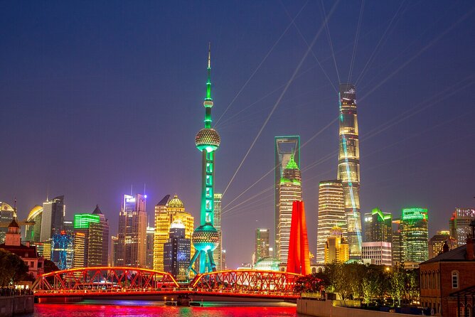 Private Street Food Walking Tour with Shanghai Tower Option - Guides make the difference