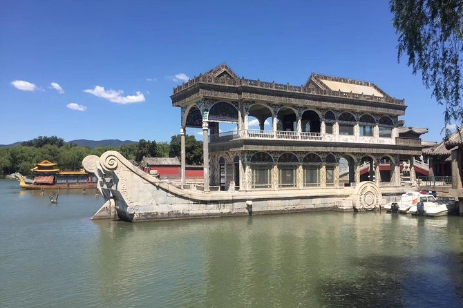 Private Summer Palace Walking Tour + Custom Scenic Route Add-Ons - The Long Corridor, 728 meters of painted shelter