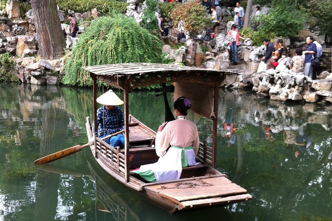 Private Suzhou and Zhouzhuang or Tongli Tour from Shanghai - Lunch and the optional boat ride affect the value