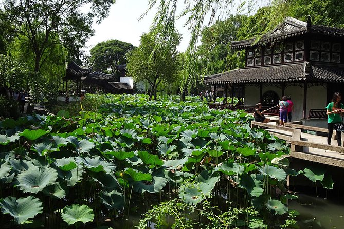 Private Suzhou Day Tour from Shanghai to Classical Gardens and Tongli Water Town - Suzhou Old Town by Tricycle