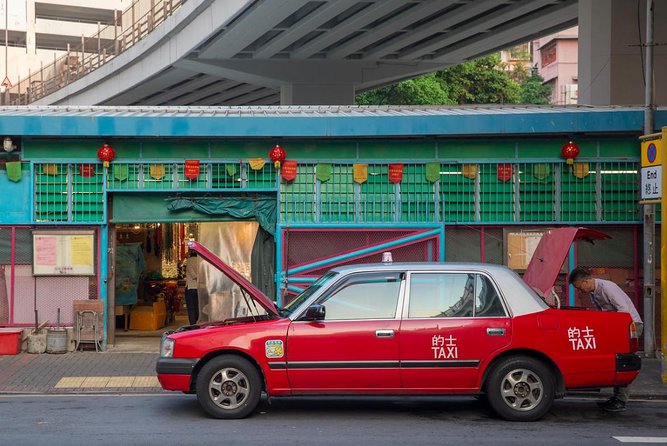 Private Tour: Customized 6-Hour Hong Kong City Tour - Wan Chai puts daily routines ahead of famous sights