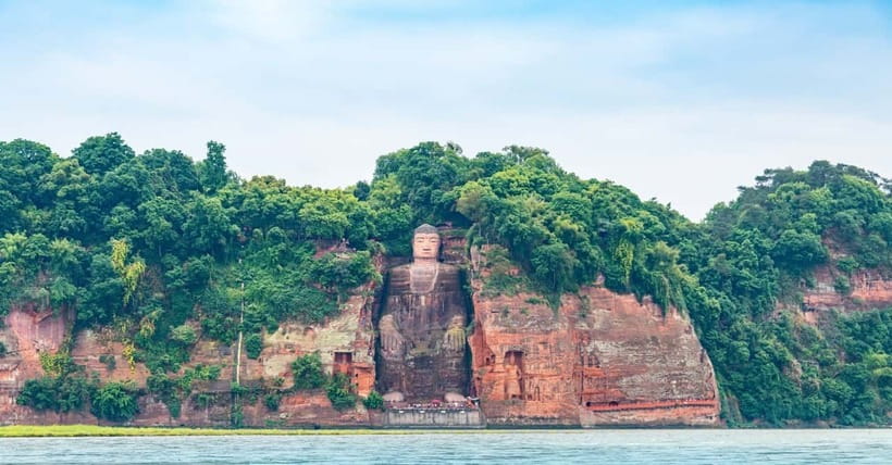 Private Tour: Discovering Pandas & the Majestic Giant Buddha - From the Chengdu Plain to Leshan