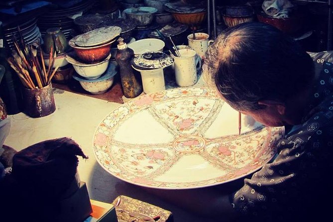 Private tour of Hong Kong - First timers - Cat Street and Chinese astrology