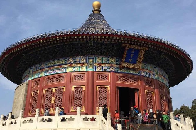Private Tour: Temple of Heaven with Roast Duck and Acrobatic show - Watch for unexpected shopping stops