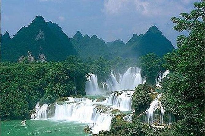 Private Tour to Gulong Canyon with Glass Bridge and Water Falls from Guangzhou - Walking into the gorge and toward the waterfalls
