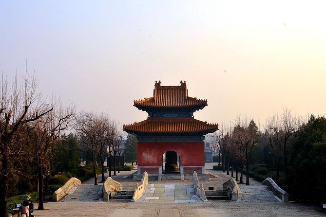 Private Transfer: Badaling Great Wall & Ming Tombs with VIP Pass - Hotel pickup and the ride north