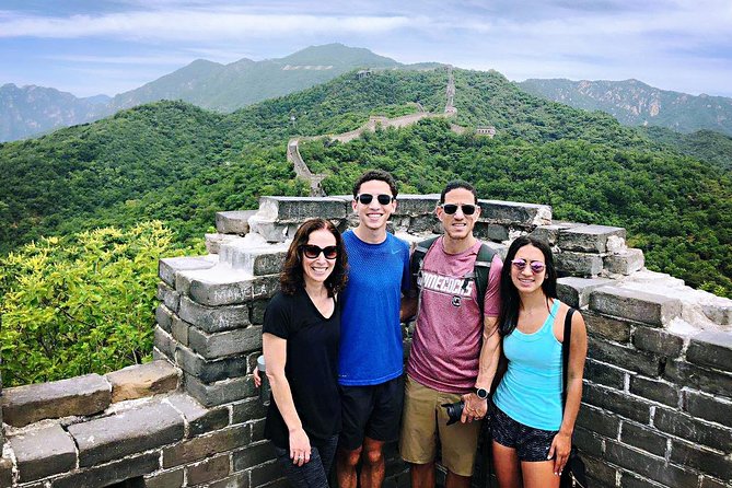Private Transfers to Mutianyu Great Wall From Beijing/Airports - Communication with the driver