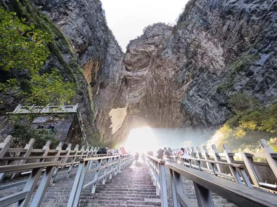Private VIP Zhangjiajie Tianmen Mountain Day Tour - Tianmen Mountain Temple and the quieter afternoon stops
