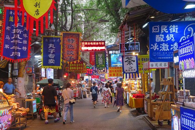 Private Xi’an Night & Food Tour by Tuk Tuk and Public Transportation - Why the transport is part of the experience