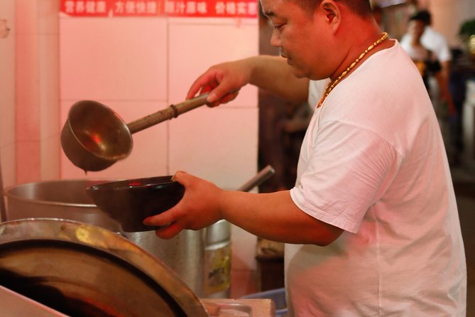 Secret Noodle and Wonton in Shanghai Alleyways with Local Beer - Why this Shanghai food walk works