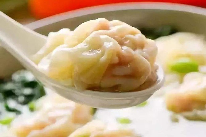 Secret Noodle and Wonton in Shanghai Alleyways with Local Beer - What you eat and how much food to expect