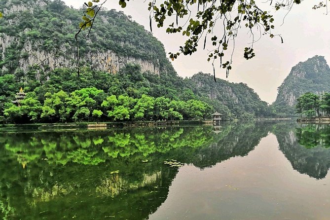 Seven Star Crags Karst Cave Mirror Lake Bird Islands Private Tour - Zhaoqing’s old wall and city viewpoints