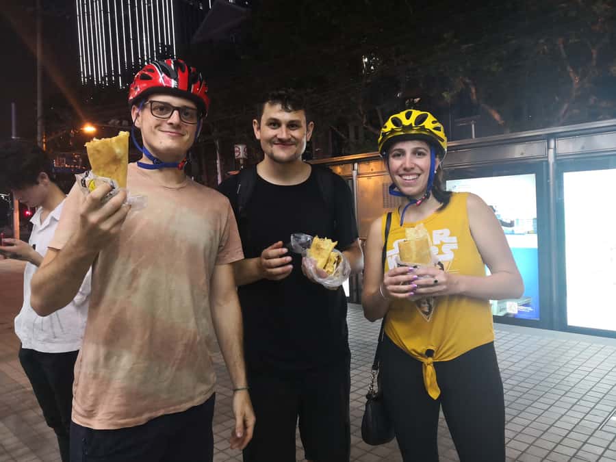 Shanghai: 4-Hour Nightlife Adventure & Tasting Bike Tour - Why Shanghai works so well by bicycle at night