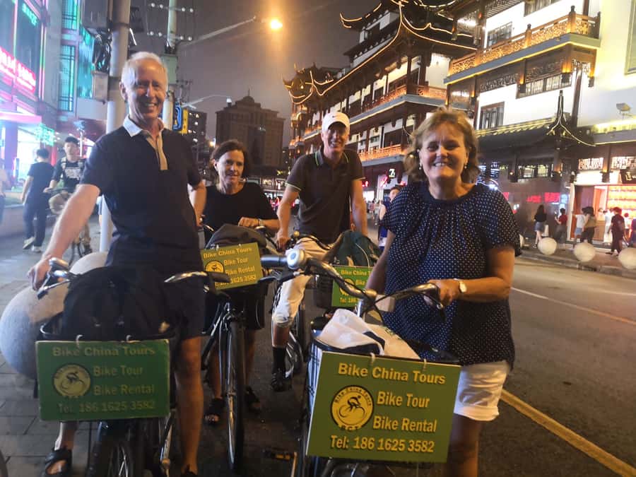 Shanghai: 4-Hour Nightlife Adventure & Tasting Bike Tour - Yu Garden night market and local food