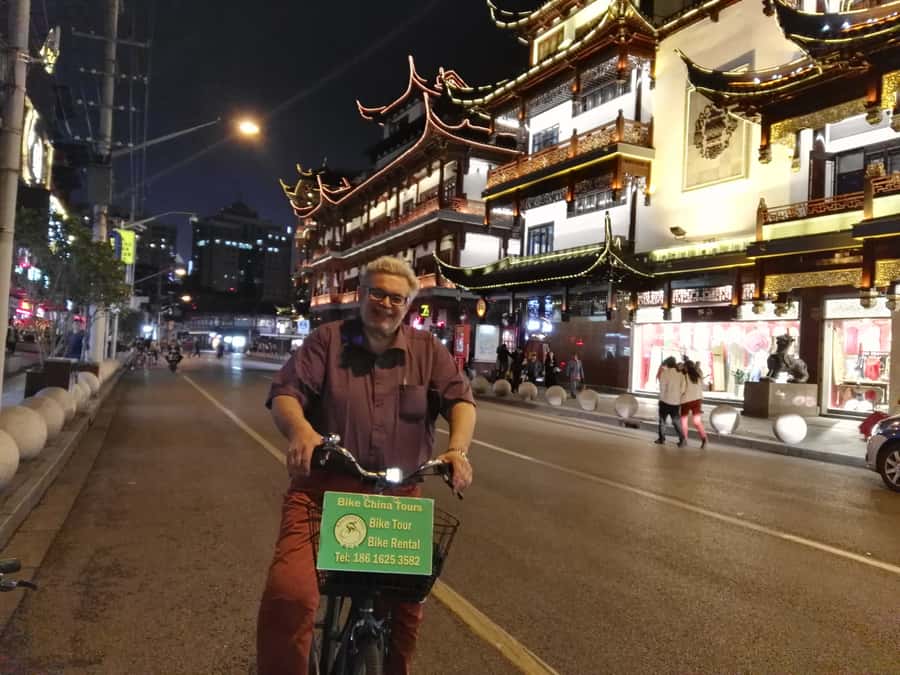 Shanghai: 4-Hour Nightlife Adventure & Tasting Bike Tour - Barbecue streets and everyday Shanghai
