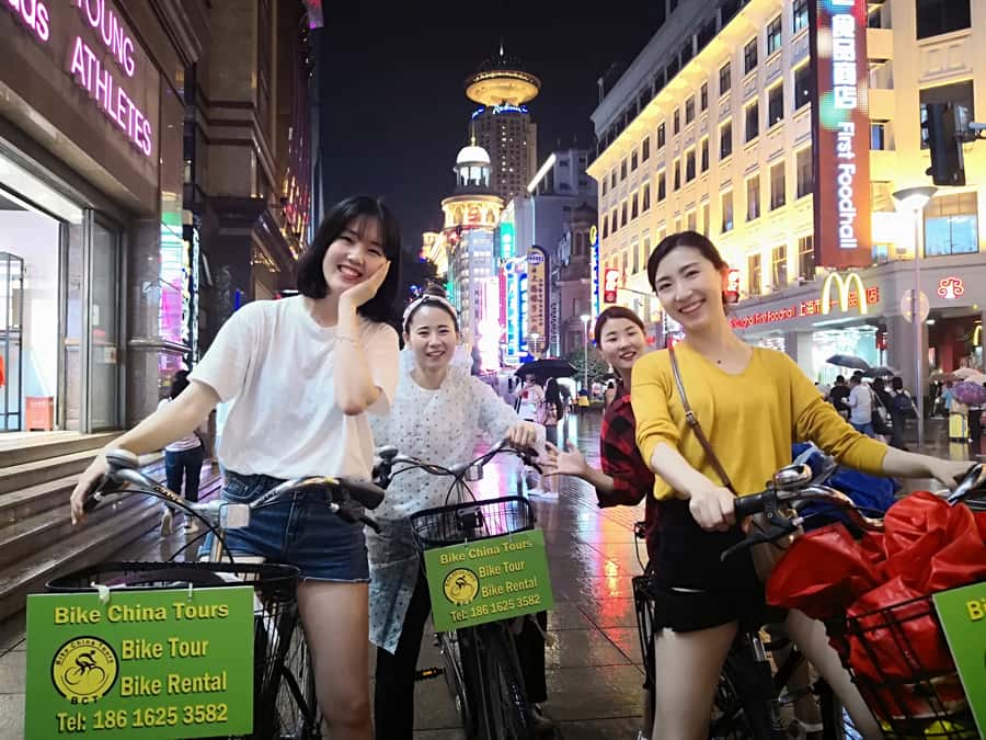 Shanghai: 4-Hour Nightlife Adventure & Tasting Bike Tour - Starting from Hongkou and getting ready to ride