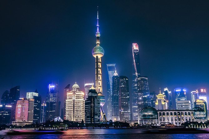 Shanghai Authentic Dinner and Night River Cruise with Rooftop Bar Hopping Option - Downtown pickup keeps the evening simple